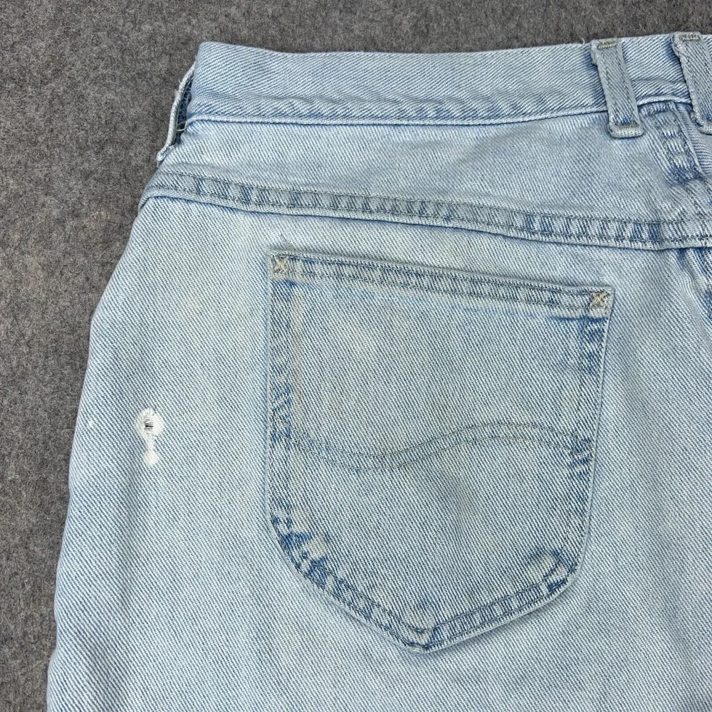 VTG Lee Jeans Womens 32x34 Blue High Rise Tapered Mom Distressed Denim Pants USA